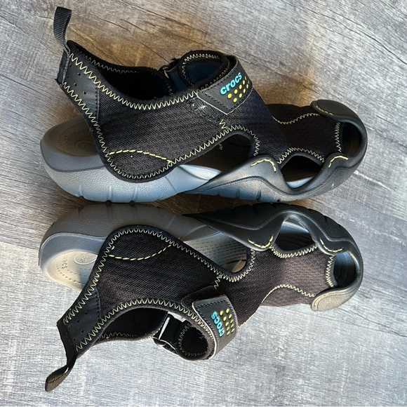 Crocs Swift-water Mesh Black Sandals Size 11 - Picture 10 of 12